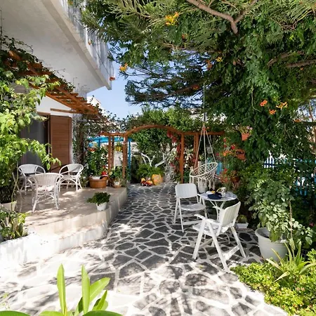 House Of Flowers Apartment *